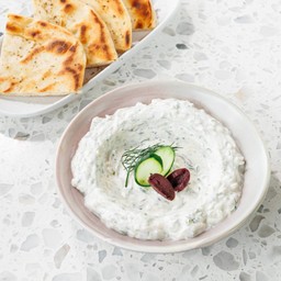 Tzatziki (V) with x1 Pita Bread
