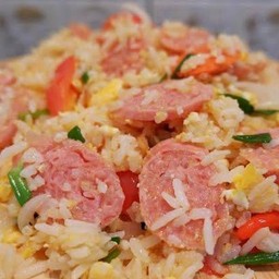 ข้าวผัดแหนม