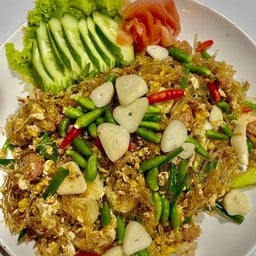 วุ้นเส้นผัดแหนม