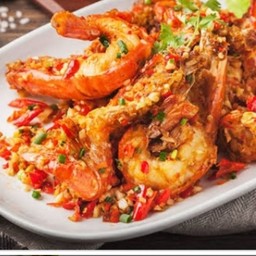 กุ้งผัดพริกเกลือ