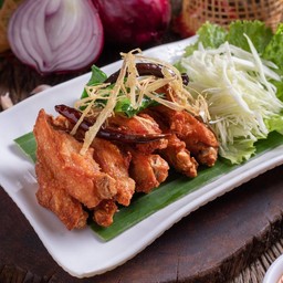 ปีกไก่ทอดสมุนไพร