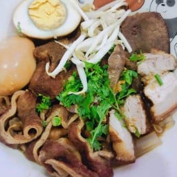 ก๋วยจั๊บ(น้องปลานิล)