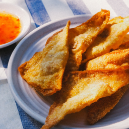 เกี๊ยวทอดทรงเครื่อง