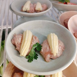 หมูข้าวโพดอ่อน