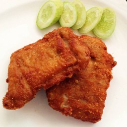 (กับข้าว) ไก่กระต๊ากทอด(สะโพก)+ซอส