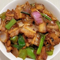ผัดหมูสามชั้น 蒜苗回锅肉