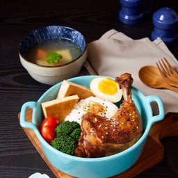 Light Pan-Fried Braised Chicken With Steam Rice & Crispy Shallot Set