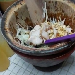 ตำไทยคอหมูย่าง