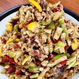 Papaya Salad With Raw Banana