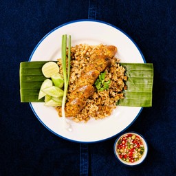 ข้าวผัดไส้อั่ว