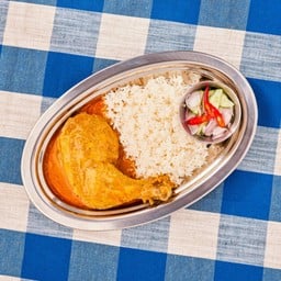 แกงข้าวซอยไก่ราดข้าว