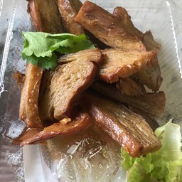 เป็ดพะโล้ทอด เจ
