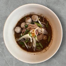 ก๋วยเตี๋ยวเรืออยุธยาน้ำพั้นช์