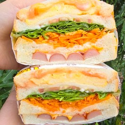แซนวิชใข่ข้น+ใส้กรอก