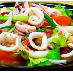 ยำปลาหมึก