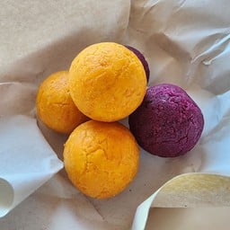 ร้านคาวหวาน By มี่