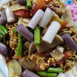 ตำมาม่าหมูยอ