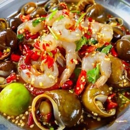 Spicy Apple Snail Salad With Fresh Shrimp