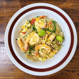 เส้นหมี่ผัดสามเหม็นกุ้ง