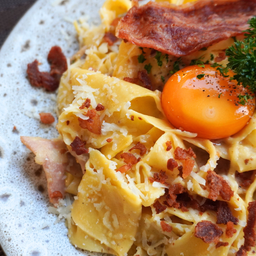 คาโบนาร่าเบค่อน