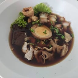 ก๋วยจั๊บน้ำข้นเจ้าพระยาสยาม