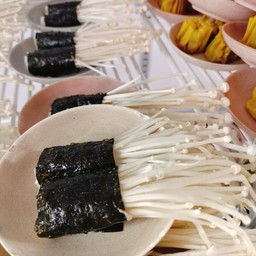 สาหร่ายพันเห็ดใส้หมู