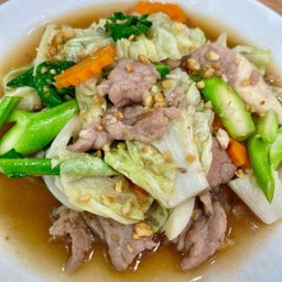 ผัดผักรวมหมู กับข้าว