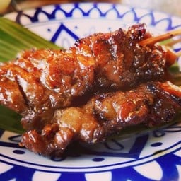 เนื้อย่างจิ้มแจ่ว ( 5 ไม้ )