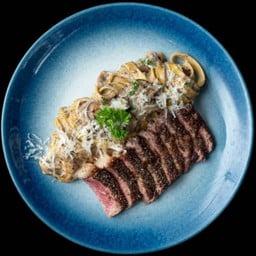 แองกัสทรัฟเฟิลอัลเฟรโด้