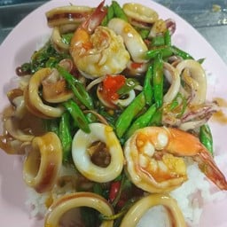 ครัวน้องนุชอาหารตามสั่ง