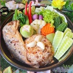 เซ็ตปลาทูทอด1+ข้าวคลุกน้ำพริก+ผักสวนครัว(กล่อง2000ml)