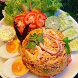 ชุดข้าวผัดต้มยำทะเลรวมรสเด็ด+ไข่ต้ม+พริกน้ำปลา(ชุดใหญ่)