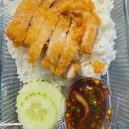 หมูทอดปังปัง ตลาดเมืองนอก ศาลายา