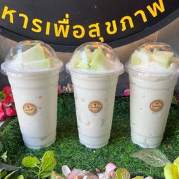 เมล่อนญี่ปุ่นสีเขียวปั่นนมสด แก้ว22ออนซ์