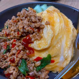 ข้าวกระเพาไข่ข้น