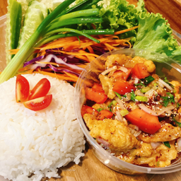 ชุดข้าวยำไก่ทอด(150g)ข้าวคั่ว+ข้าวหอมมะลิชุดใหญ่