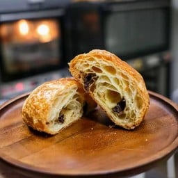 ครัวซองต์เนยสดสอดไส้ช็อคโกแลต