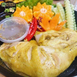 น่องไก่ต้มน้ำปลา2ชิ้น+ส้มไต้หวัน1+น้ำจิ้มซีฟู้ดรสเด็ด แถมผักเครื่องเคียง(ไม่มีข้าว)