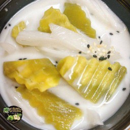 บวชมันหวานญี่ปุ่นแท้ เพิ่มเนื้อมะพร้าวอ่อน สูตรหวานน้อยกำลังดี
