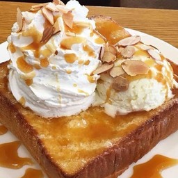 Tasty Toast ( คาราเมลโทสต์ ปังปิ้ง ชา )