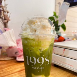 นมหมีปั่นชาเขียว