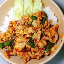 หมูผัดพริกเผาราดข้าว