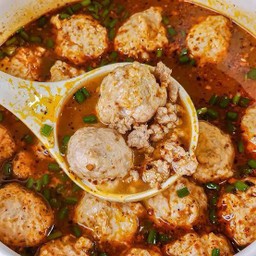 ต้มแซ่บหมูสับปั้นก้อน