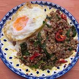 หม่าล่า&หมึกย่างหน้าร้านแว่น
