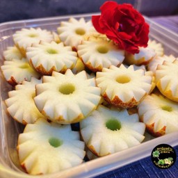 พุทราช็อกโกแลต คัดพิเศษ600gก่อนคว้าน(กล่อง1220ml)