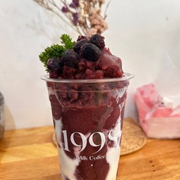 บลูเบอร์รี่สมูทตี้โยเกิร์ต