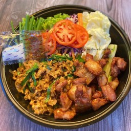 ผัดไทยสามชั้นทอดน้ำปลา(หมู150g)พร้อมเครื่องปรุง