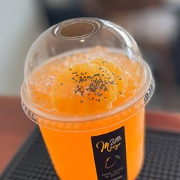 น้ำส้มคั้นสด (เย็น)