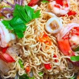 ยำมาม่าทะเล