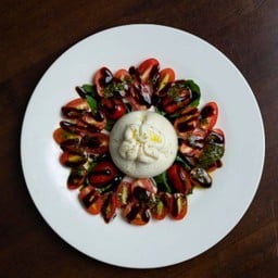 Burrata salad